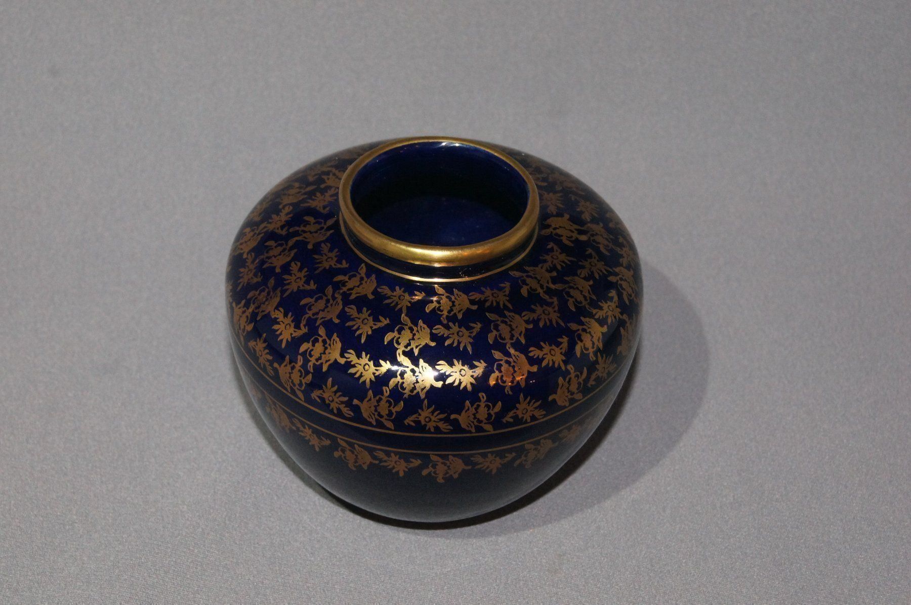 Vasi & Recipienti: Elegante Krüger Vase vergoldet – Usato da Geroldswil venduto da ARTEFACTO