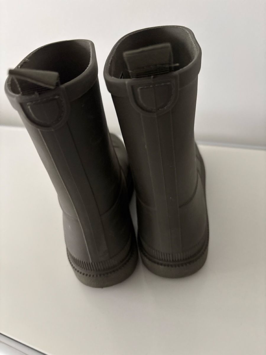 Zara Schuhe für Jungen: Zara Gummistiefel 33 – Gebraucht aus Salenstein von sehrgut 1