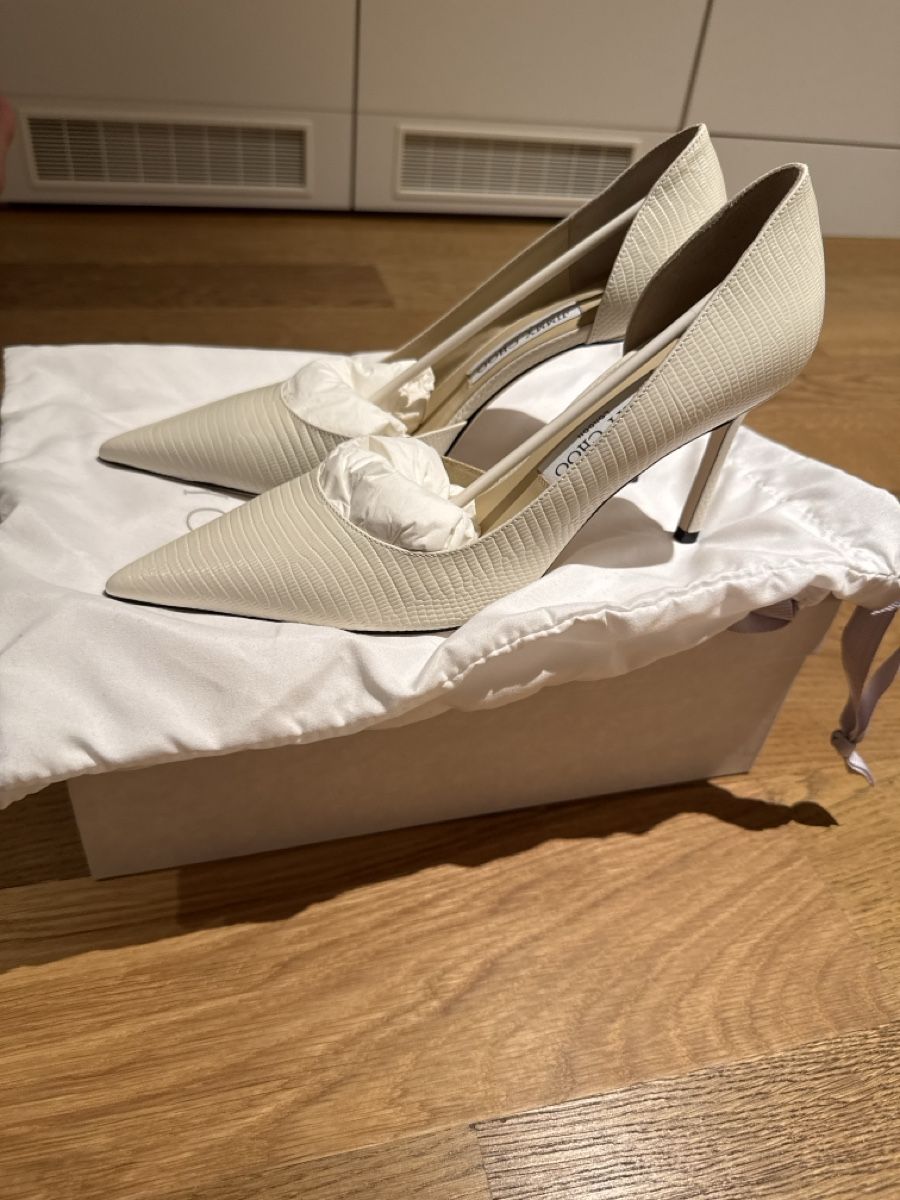 Jimmy Choo Scarpe da donna: Neue Jimmy Choo – Nuovo (secondo la descrizione) da Rotkreuz venduto da she_8nyq 2