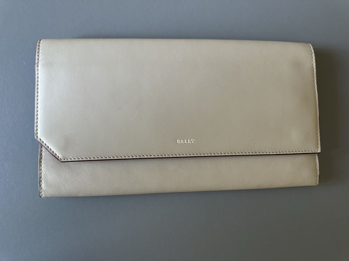 Bally Valigie & Borse: Porte documents cuir crème BALLY. – Usato da Genève venduto da Tom6