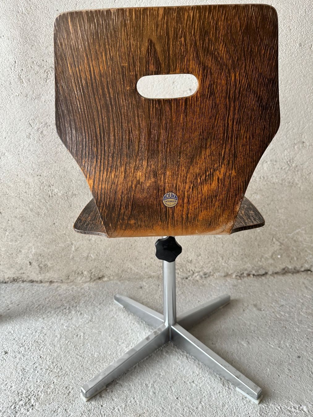 Stühle: Stuhl – Gebraucht aus Leuk-Stadt von 2thcircle 4
