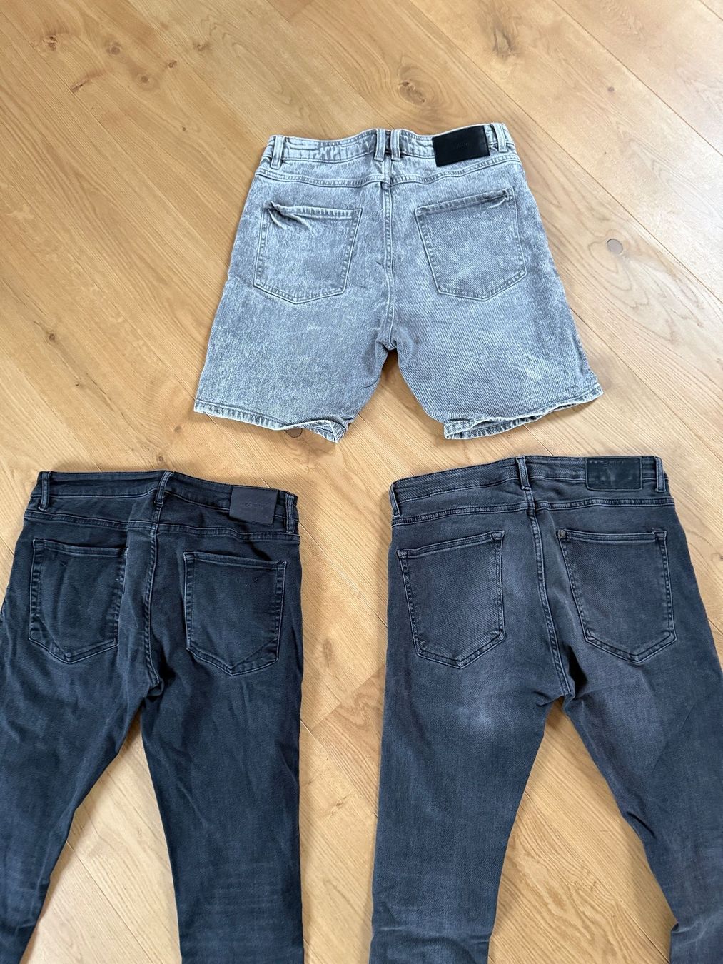 Jeans: Jeans Paket, Top Zustand! – Gebraucht aus Jonen von 8916 1