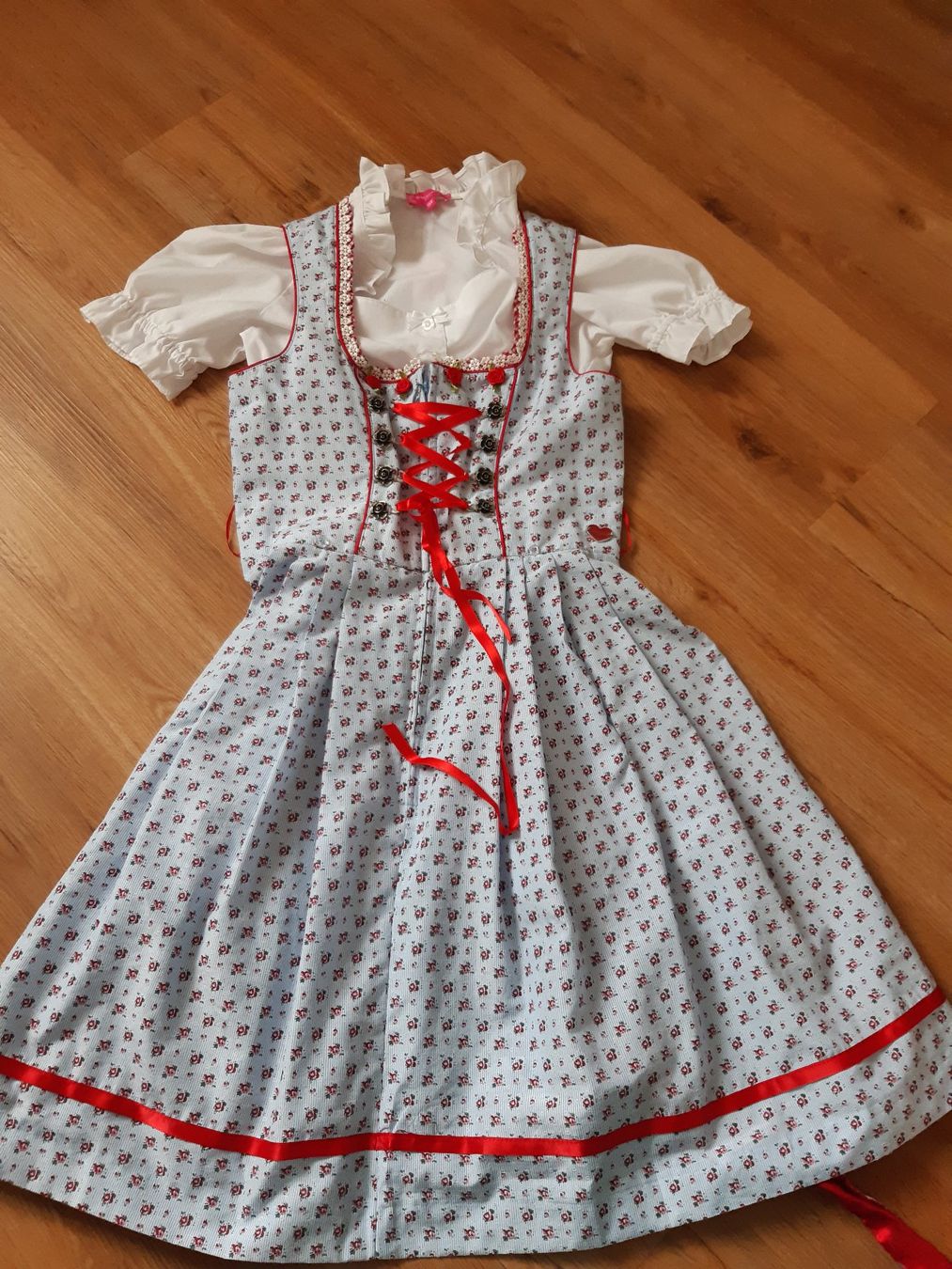 Robes et jupes: wunderschönes Kinderdirndl – D'occasion à Waldkirch par Parry01 2