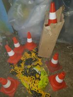 20 Stk Verkehrskegel & Signalisation Kette 25m