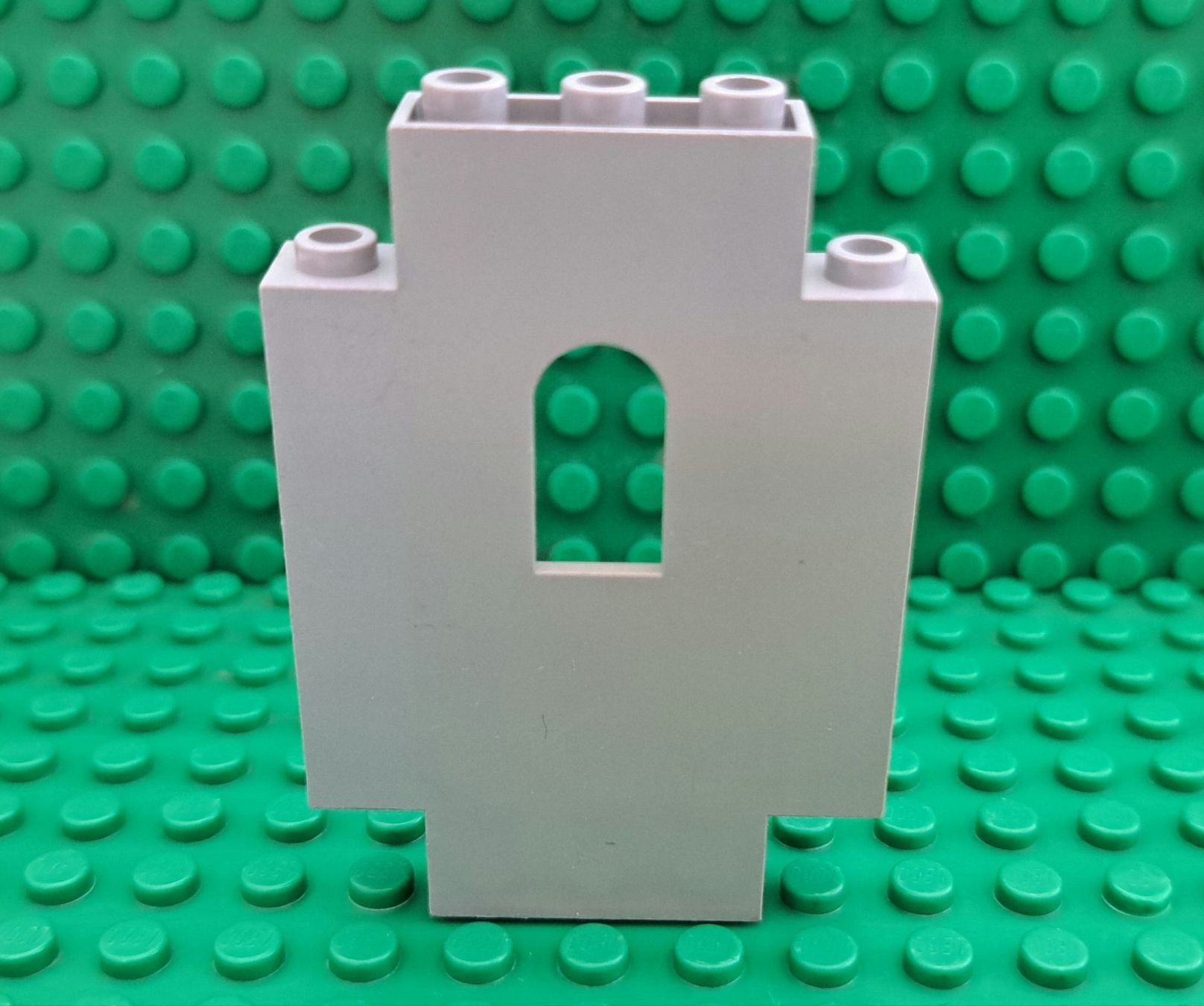 Lego Baukästen: LEGO Classic Mauerteil hell grau 2x5x6 mit Fenster – Gebraucht aus Igis von magneto_hg