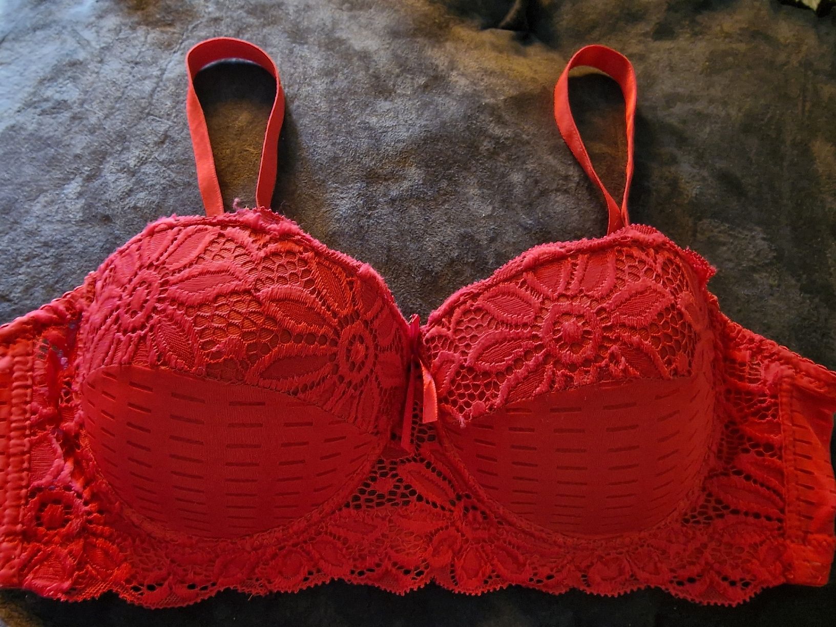 Autres dessous: BH von Triumph – Neuf (Voir description) à Abtwil SG par Kikilein