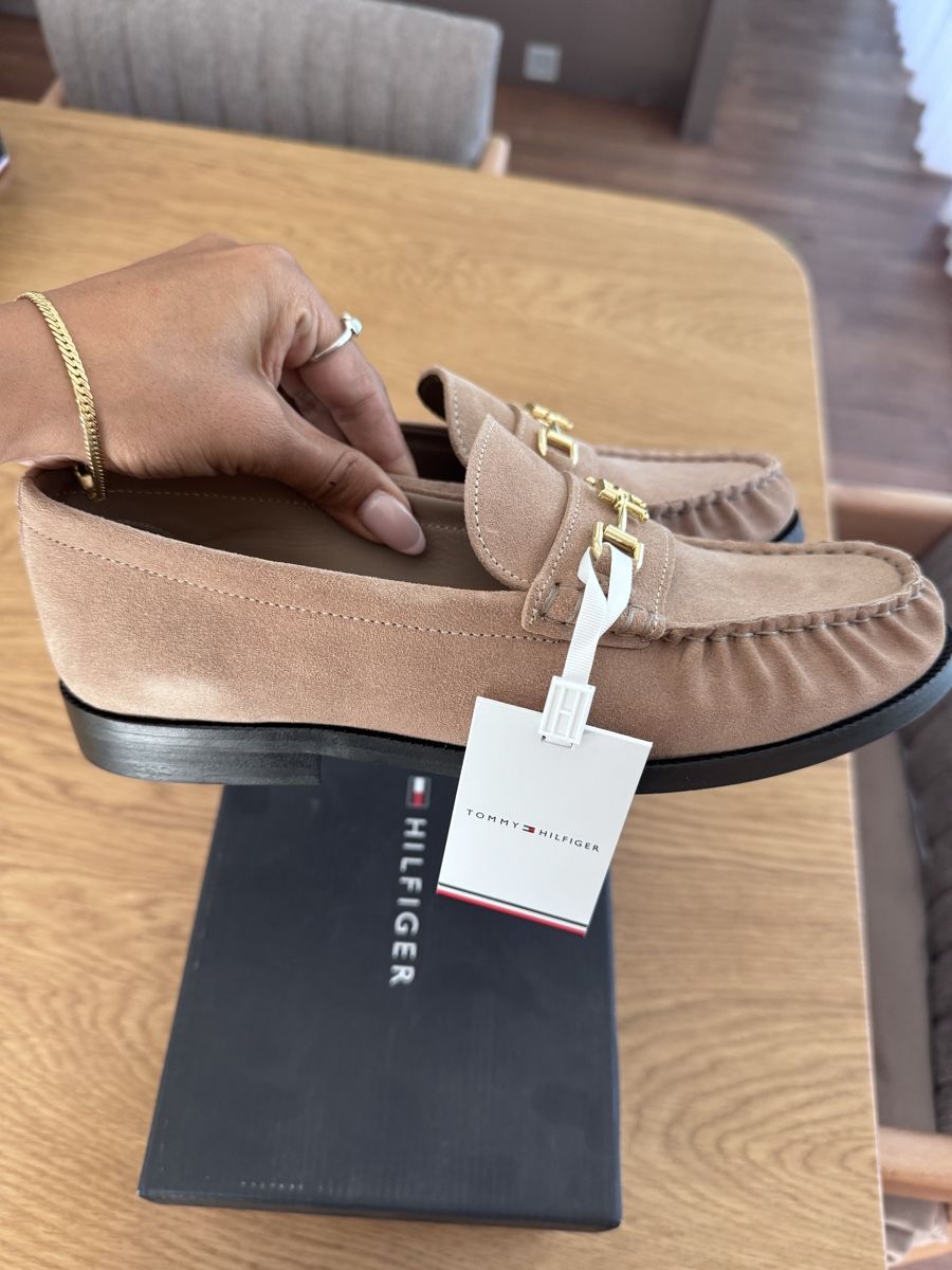 Tommy Hilfiger Scarpe da donna: Tommy Hilfiger Loafers Claystone – Nuovo e nell'imballaggio originale da Luzern venduto da raquel.m 1