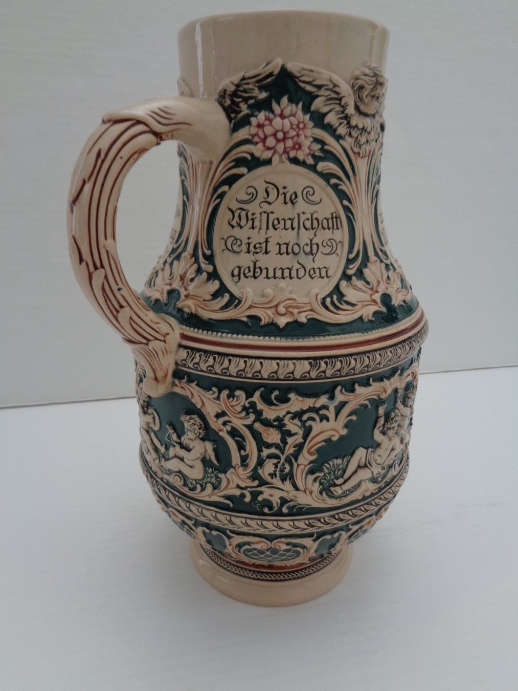 Caraffe: Alter Keramikkrug mit Engel Relief - 2.7 Liter – Usato da Chur venduto da omonia 3