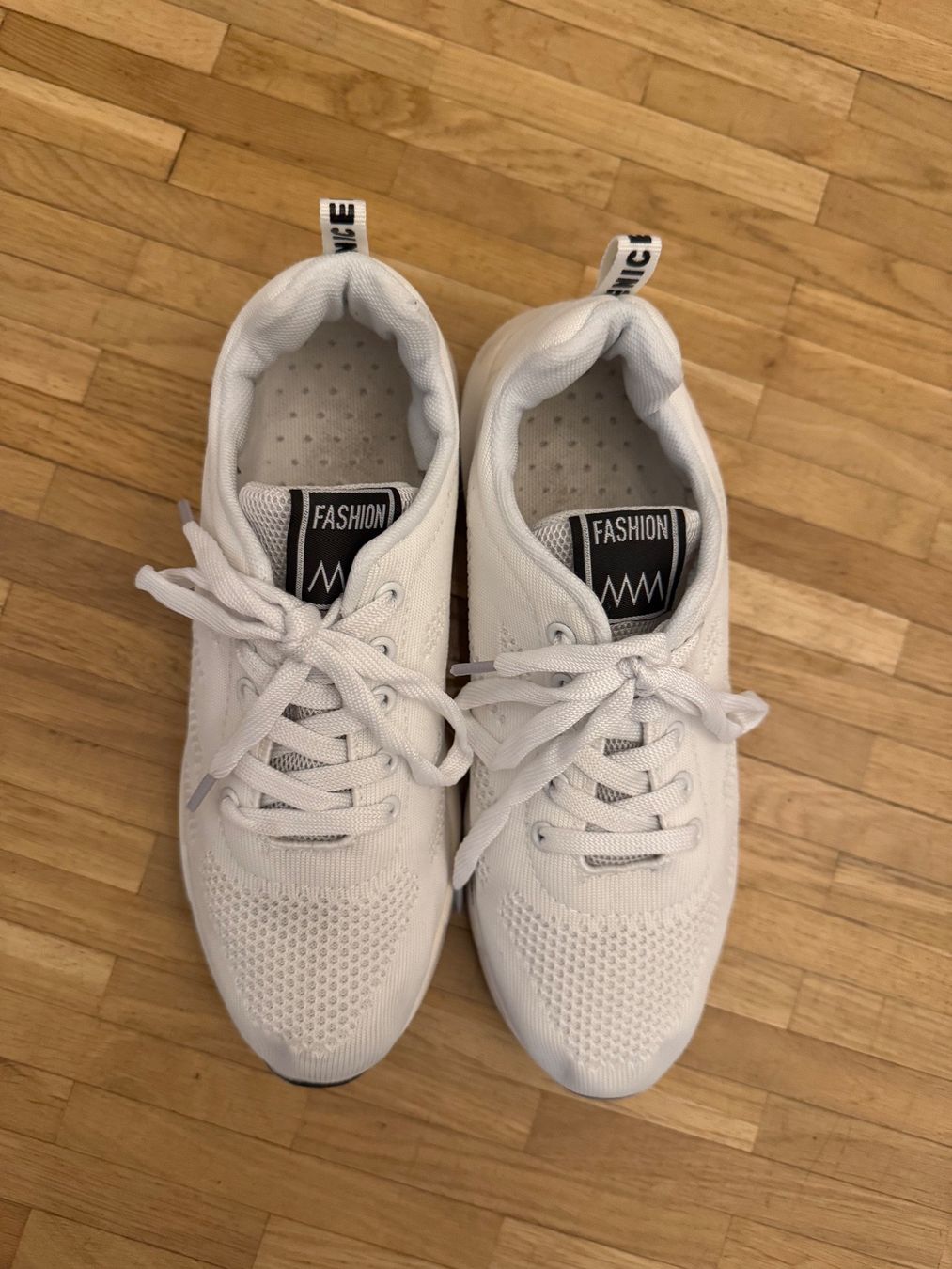 Scarpe da donna: Sport Schuhe Damen – Usato da Widen venduto da hoe_dy9r 1