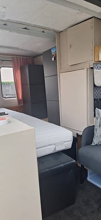 Veicoli da campeggio: Camper MERCEDES-BENZ 211 CDI – Usato da Uznach venduto da tanjarueegg04 2