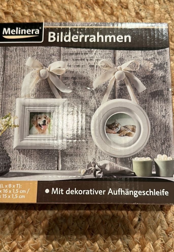 Cornici: 2 er süsse Shabby Chic Bilderrahmen mit Aufhängeschleife – Nuovo e nell'imballaggio originale da Fällanden venduto da LetiRobi