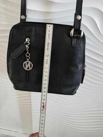 NIKA Leder Tasche  Neuwertig! 