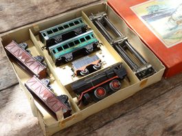 Antike Uhrwerk Modelleisenbahn Spur 0 - Set mit OVP