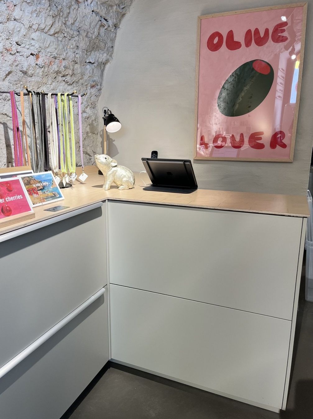 Allestimento di negozi e stand fieristici: Schubladenkorpus (5 Elemente) mit integriertem Kassenmöbel – Usato da Rapperswil SG venduto da inf_tlm8 1