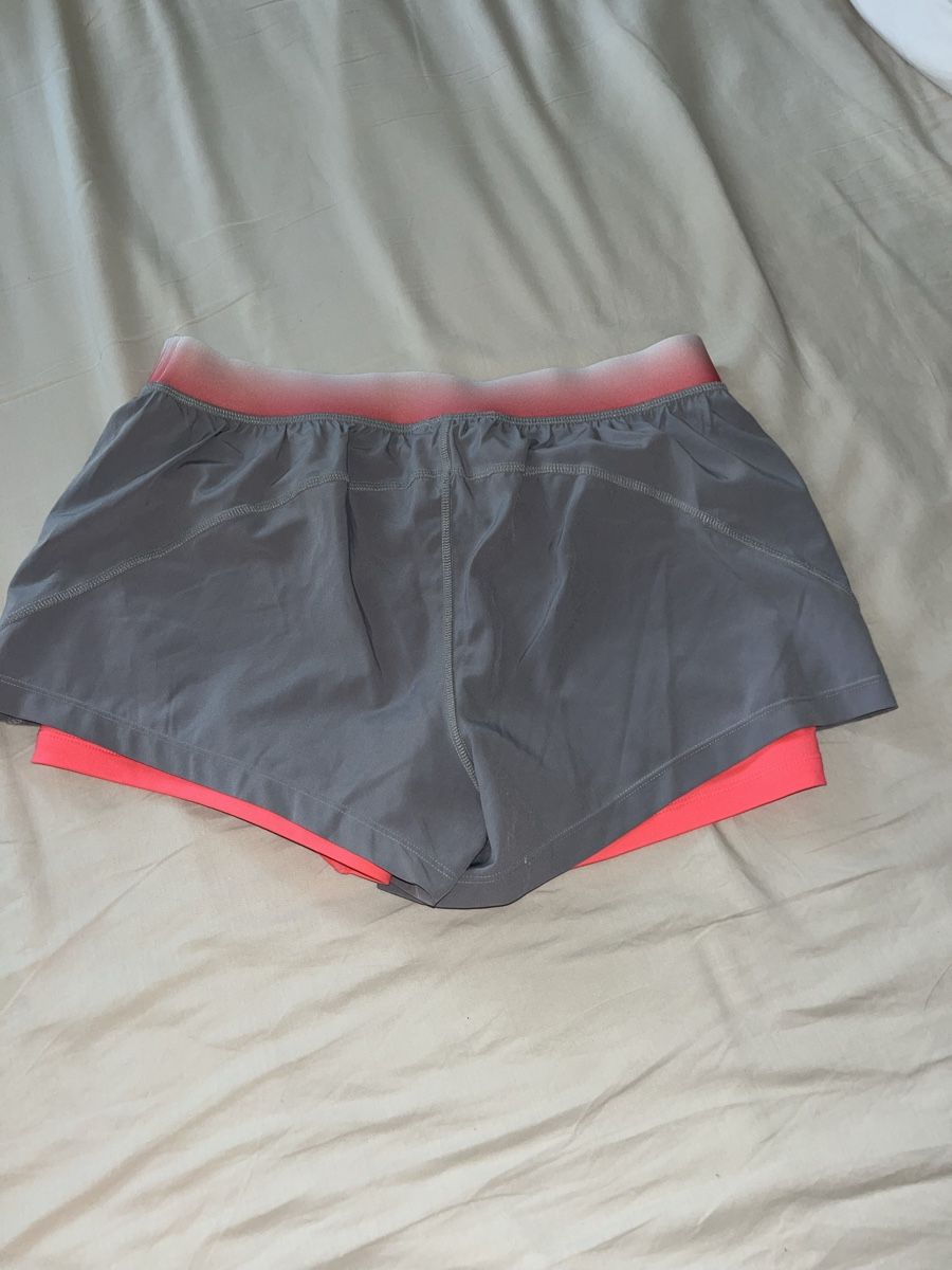Leggings: kurze Sporthose – Nuovo (secondo la descrizione) da Zuchwil venduto da celixne 4
