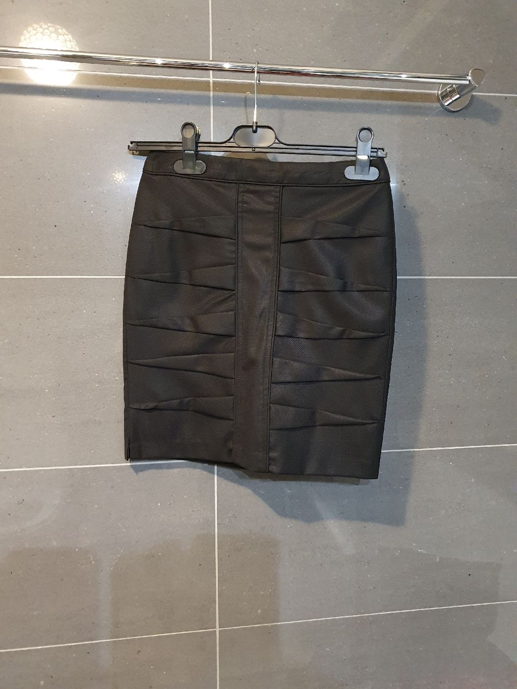 Completi & Tailleur: Tailleur veste et jupe – Nuovo (secondo la descrizione) da Gland venduto da ozl_y9tq 2