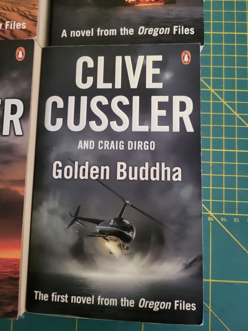 Libri: 4 Bücher von Clive Cussler – Usato da Möriken AG venduto da Vandine 4