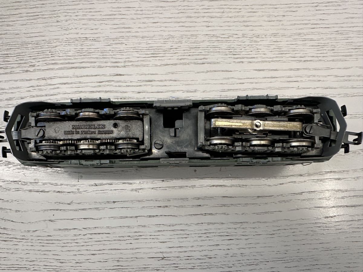 Märklin Modellini di ferrovie: Märklin 3050 SBB Ae 6/6 – Usato da Lupsingen venduto da New-Haven 5