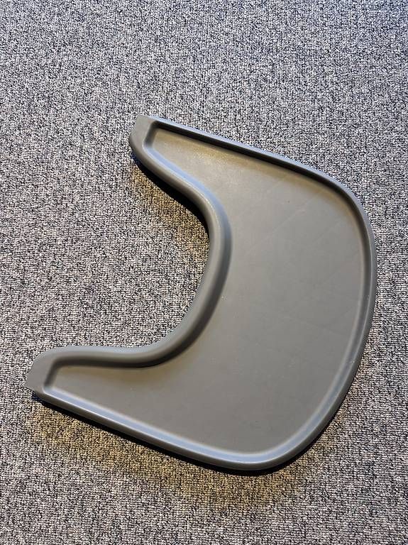 Stokke Hochstühle: Tripp Trapp Stokke Tisch grey – Gebraucht aus Oberneunforn von raheldahlmann