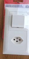 Placca con presa Schuko e interruttore bianca Feller 