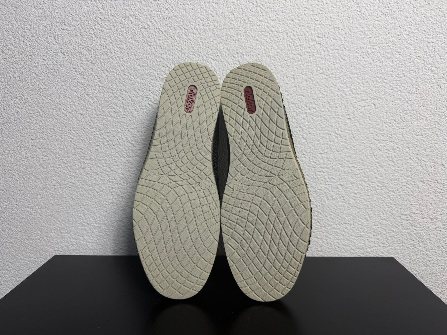 Scarpe da uomo: Rieker Slipper – Grösse 43 – Nuovo (secondo la descrizione) da Lyss venduto da Prodified23 3