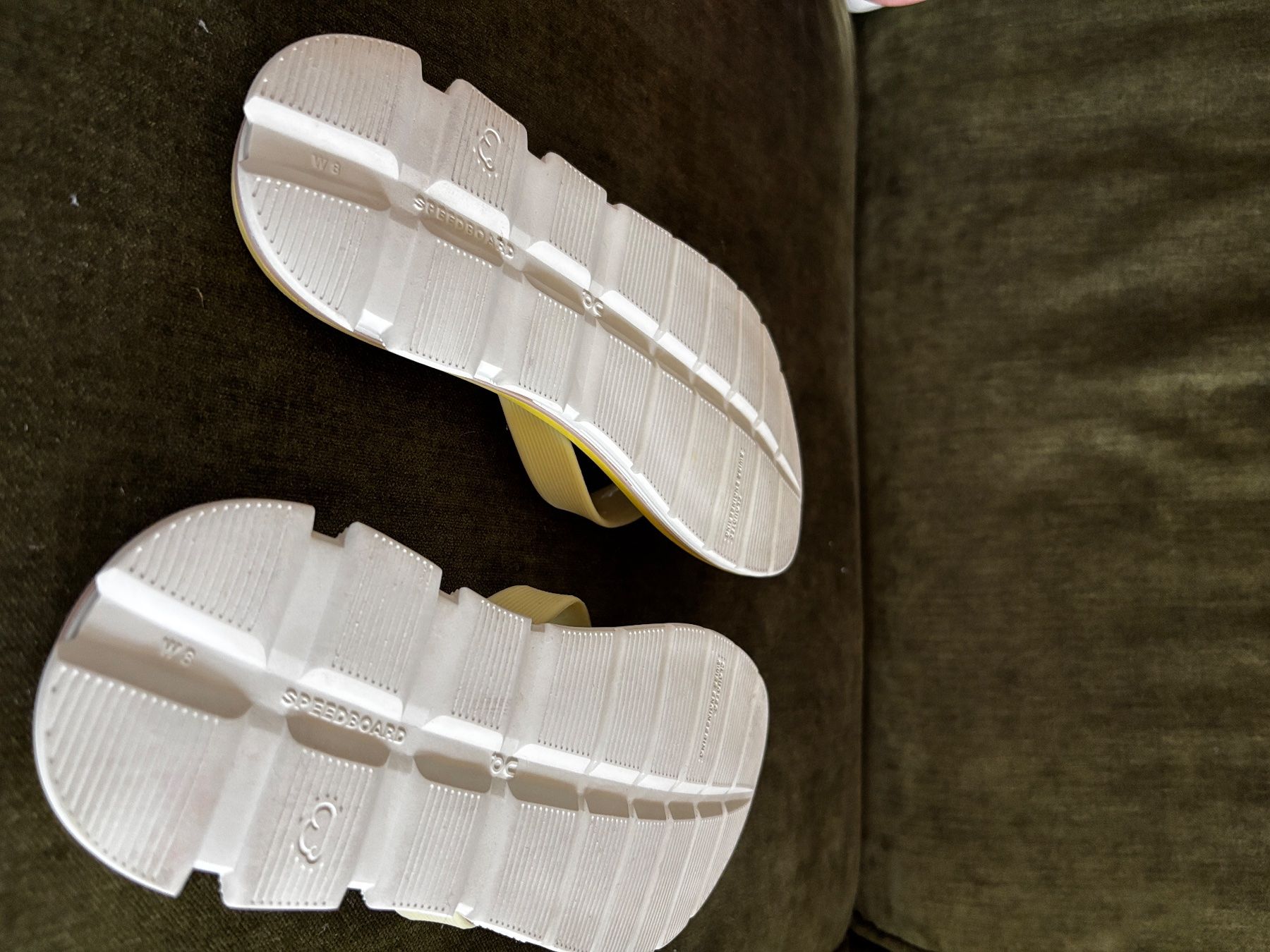On Damenschuhe: On Running - Cloud Flip Flops Gelb Gr. 38 - 0-Serie! – Neu (gemäss Beschreibung) aus Herrliberg von Tcardo 3