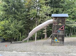 Röhrenrutsche aus Edelstah gebraucht Zustand
