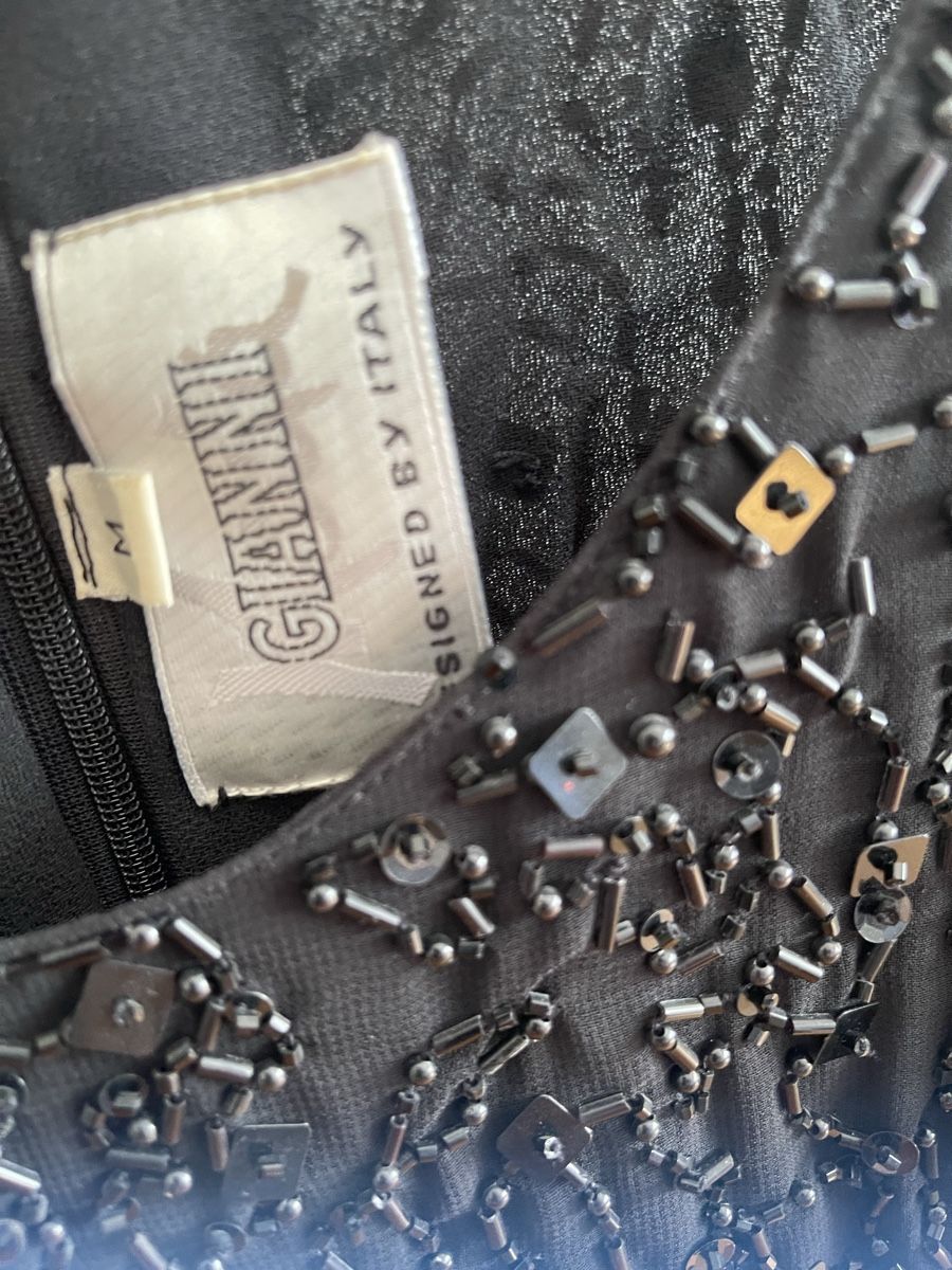 Kleider: Kleid schwarz Grösse M Perlen bestickt  – Gebraucht aus Basel von ara_jqm9 2