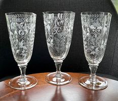 Böhmische Ziergläser, floral geschliffen&graviert, wie Neu!