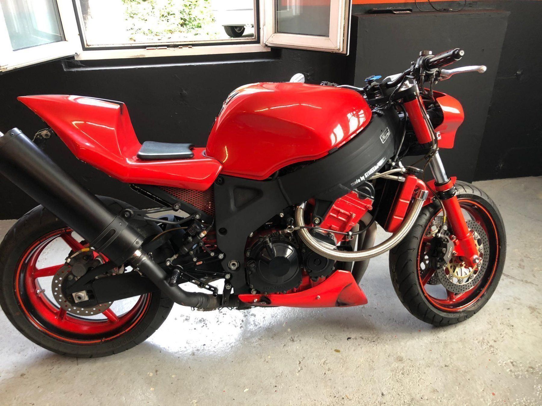 Honda Strada: Honda CBR 900RR – Usato da Erstfeld venduto da Gina033 4