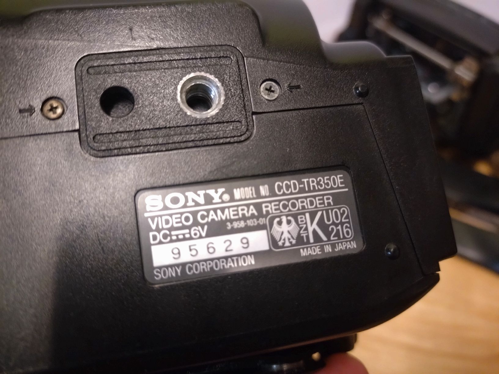 Sony Videocamere: Caméscopes Sony CCD-TR330E + TR350E HI8 – Difettoso da Farvagny-le-Grand venduto da LaCaverne 2