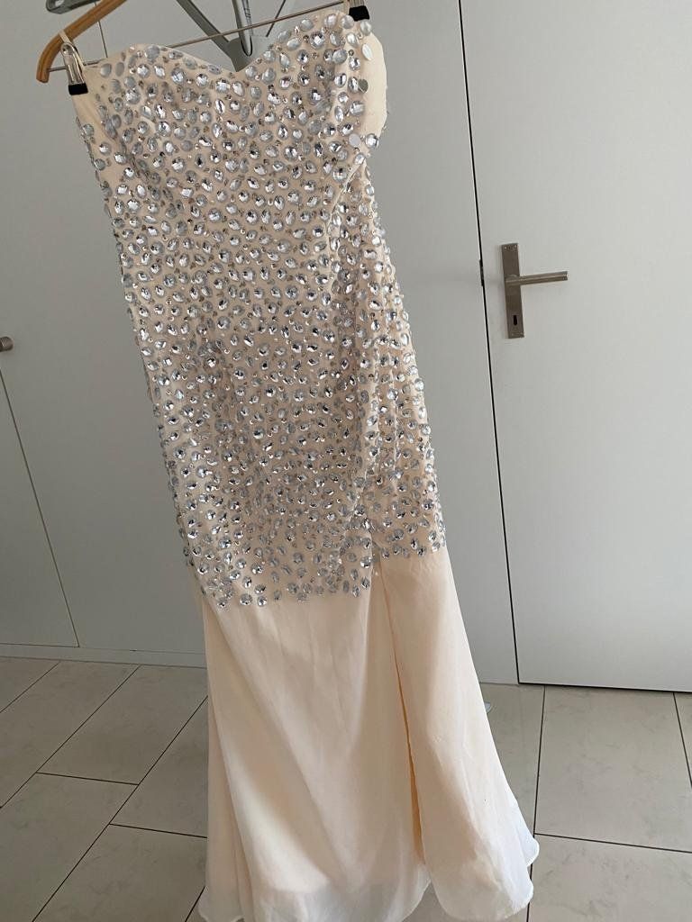 Vestiti: Kleid Pailetten – Usato da Emmenbrücke venduto da Ddagi