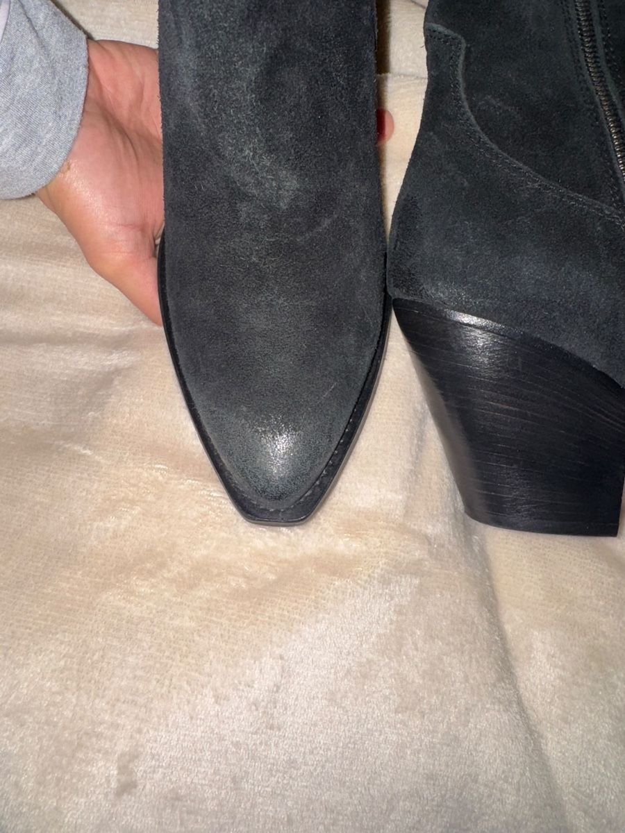 Scarpe da donna: Black Suede Boots Real Leather – Nuovo (secondo la descrizione) da Aarau venduto da Lilies 2