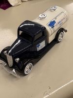 Solido - Ford V8 Milchtransporter 1936 - 1:43
