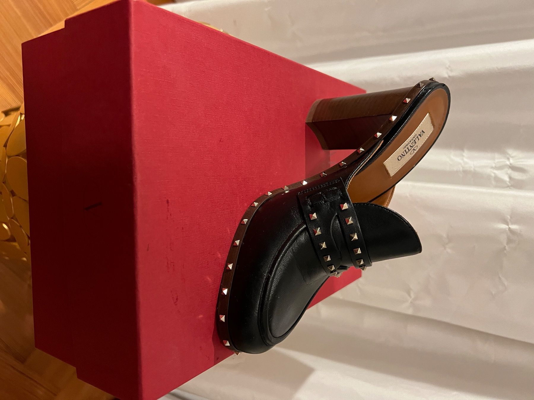 Valentino Scarpe da donna: Valentino Leder Clogs mit Nieten, 37 – Nuovo (secondo la descrizione) da bern venduto da LuisCocco 3
