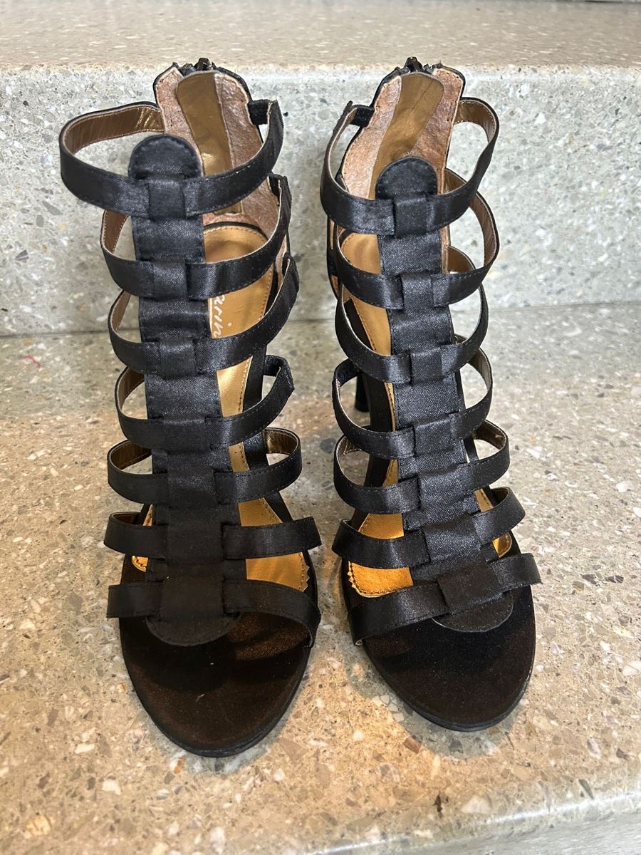 Damenschuhe: Sandaletten schwarz Grösse 38 neu  – Neu und originalverpackt aus Chur von wys_vzr7 1