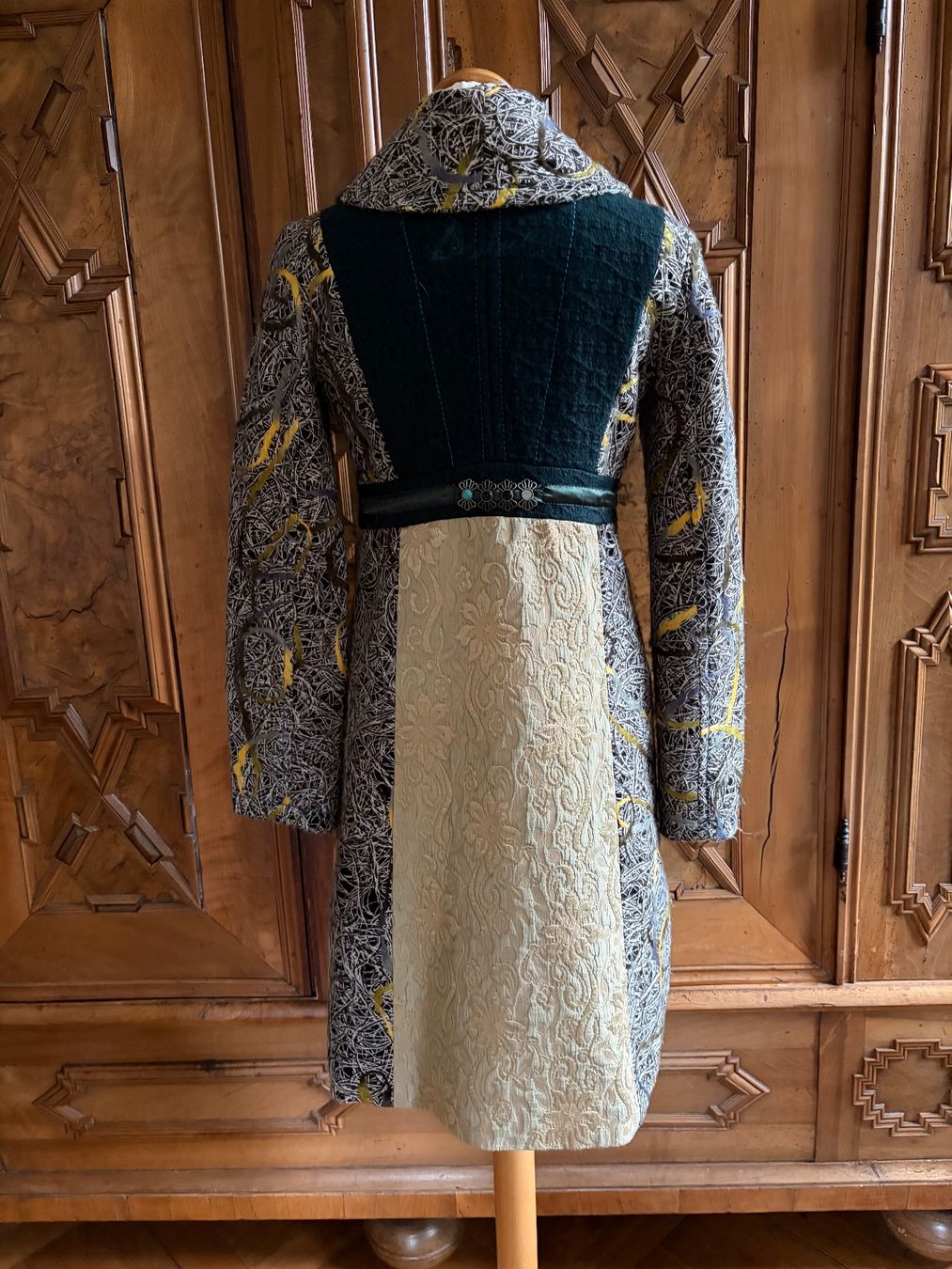 Desigual Manteaux: DESIGUAL Mantel  Gr. 38EU – D'occasion à Interlaken par Bona55 2