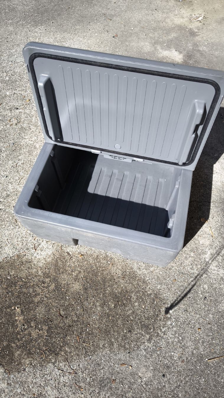 Electrolux Frigoriferi: Mini-Kühlschrank T4 Fahrersitz – Usato da Winterthur venduto da Azur57 3