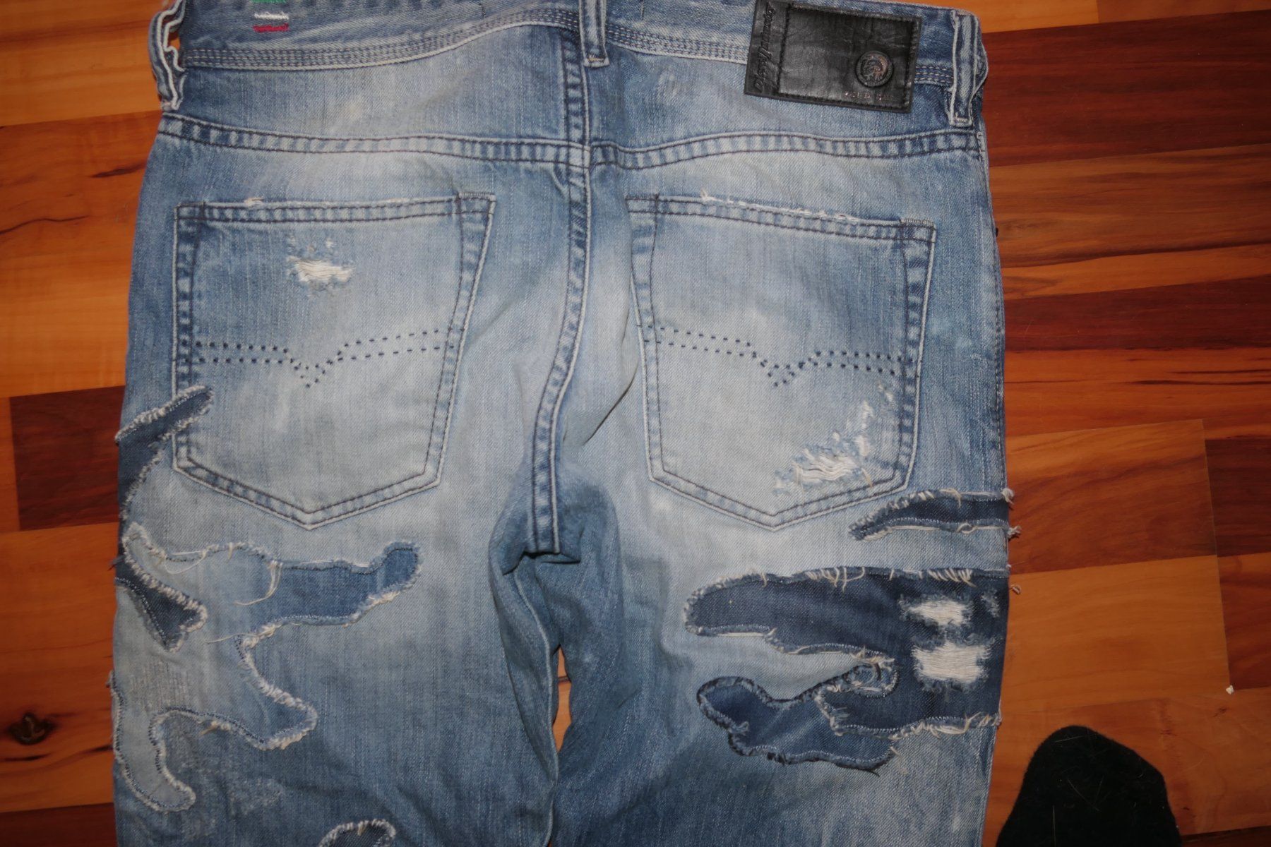 Jeans: Diesel Limited Edtion 498/978 Patchwork Neupreis 1300.- – Usato da Niederglatt SG venduto da bella2022 9