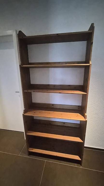 Scaffali: Étagères en bois brut – Usato da Cressier FR venduto da kir_n6jg