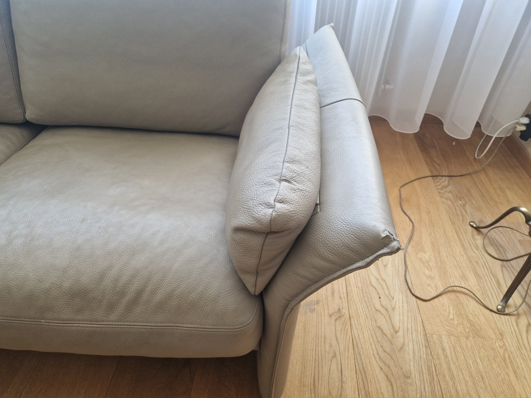 Sofas: Polstergruppe bestehend aus 2 Sofas – Gebraucht aus Himmelried von Susambu 2