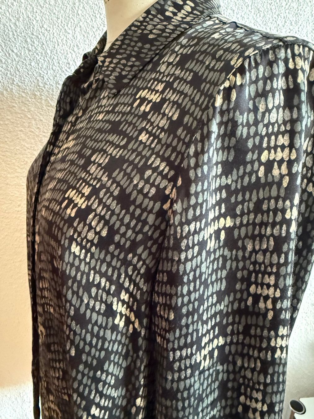 Nile Camicette: Nile Bluse Grösse XS Viskose – Usato da Kirchdorf AG venduto da coco123 4