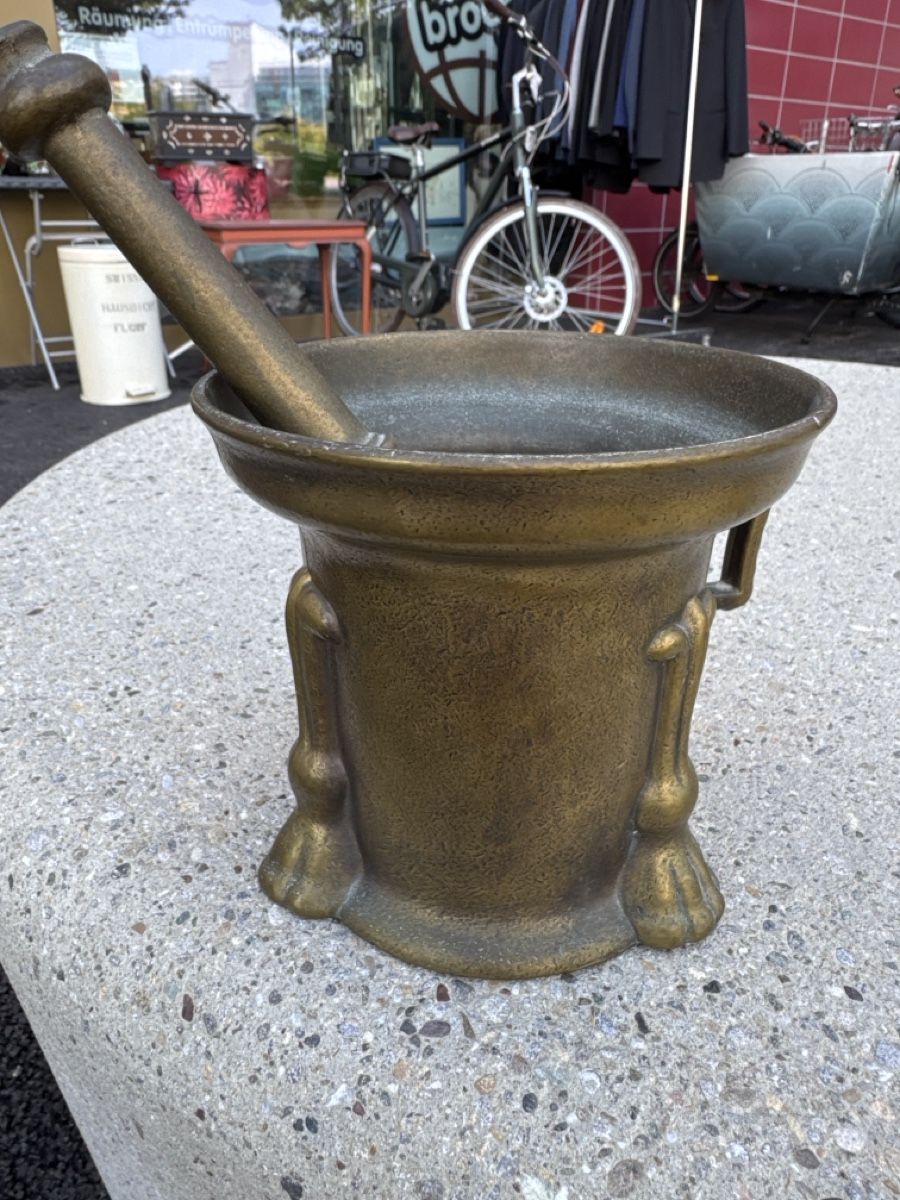 Altro per cucinare: Mörser mit Stössel Bronze gebraucht – Usato da Zürich venduto da Brockiwelt