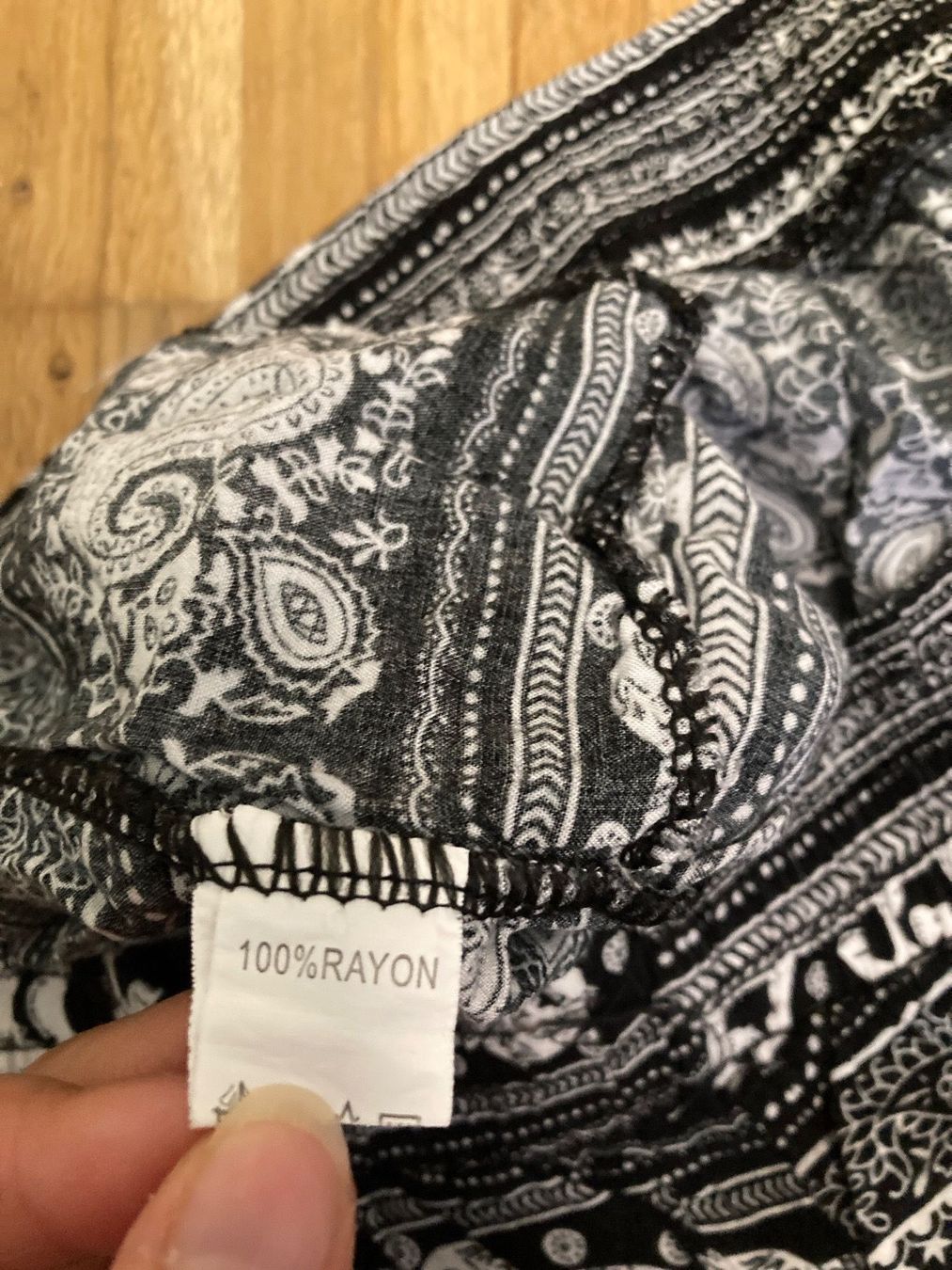 Pantaloni: Shorts mit Elefantenprint Gr. S – Nuovo (secondo la descrizione) da Thun venduto da Vans_98 3