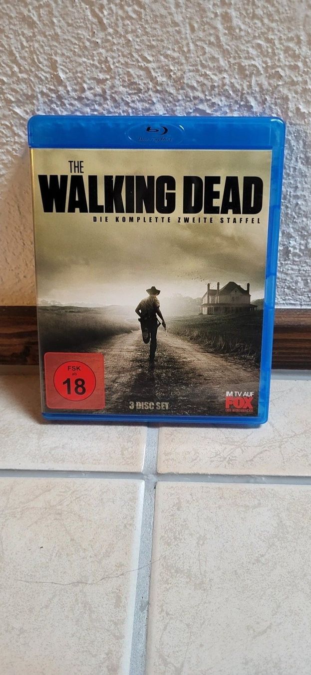 Tutti i DVDs: Blu Ray - The Walking Dead Staffel 2 – Usato da Münsingen venduto da Heroism2010 2
