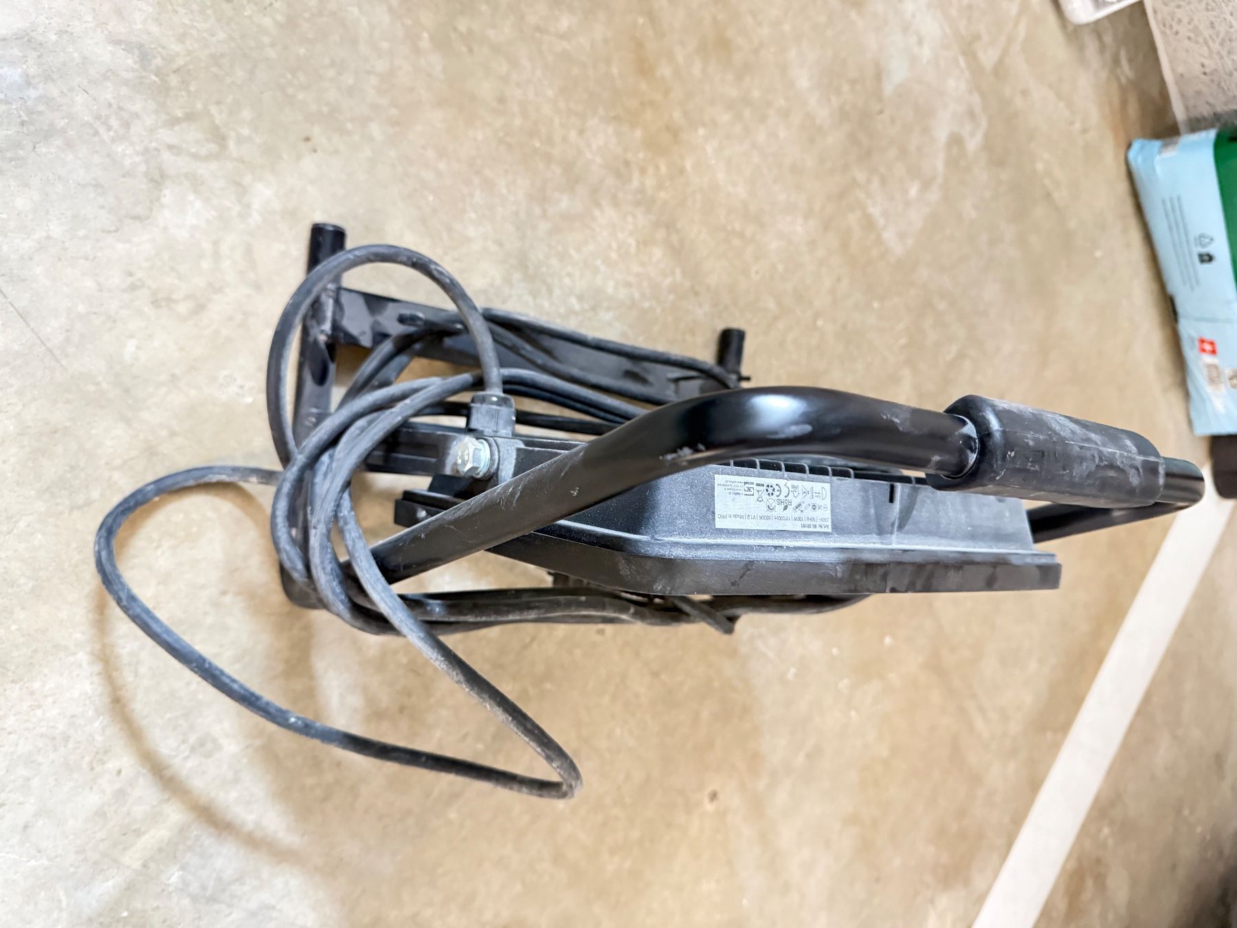 Lampade: Baustrahler LED 100W 16000lm IP65 – Usato da Zollikofen venduto da Level_911 1