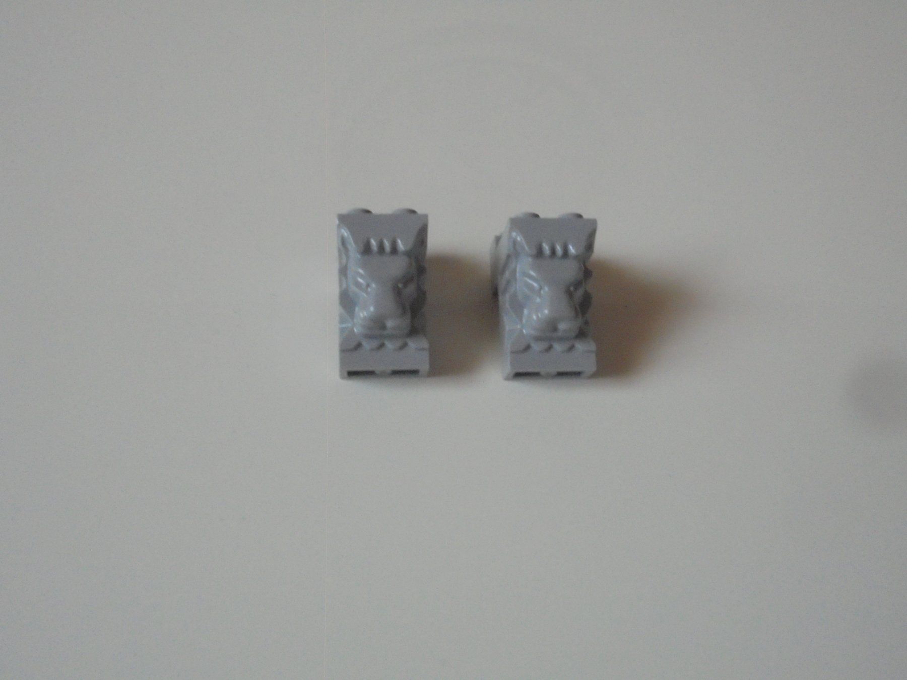 Lego Giocattoli: LEGO - 2 - BURG - LÖWEN - KÖPFE – Usato da Gelterkinden venduto da ajdt4