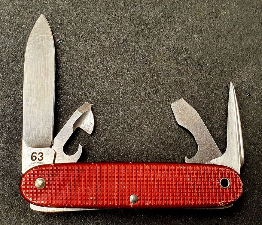 ArmeeMesser 1963 Elsener, gebraucht, schön und funktionell Kaufen