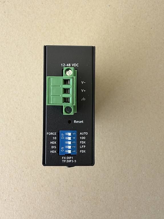 Convertitori: Moxa IMC-21A-M-SC – Usato da Eschenbach LU venduto da ont_6hmh 2