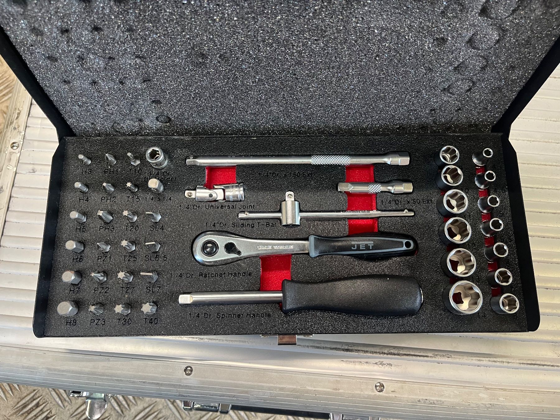 Technocraft Tutti gli attrezzi: Werkzugkoffer – Usato da Wyssachen venduto da roth19 9